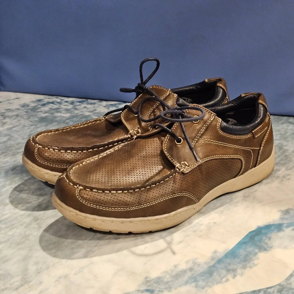 Izod Felix Men's Boat Shoes Brown Casual Lace Up Size 9